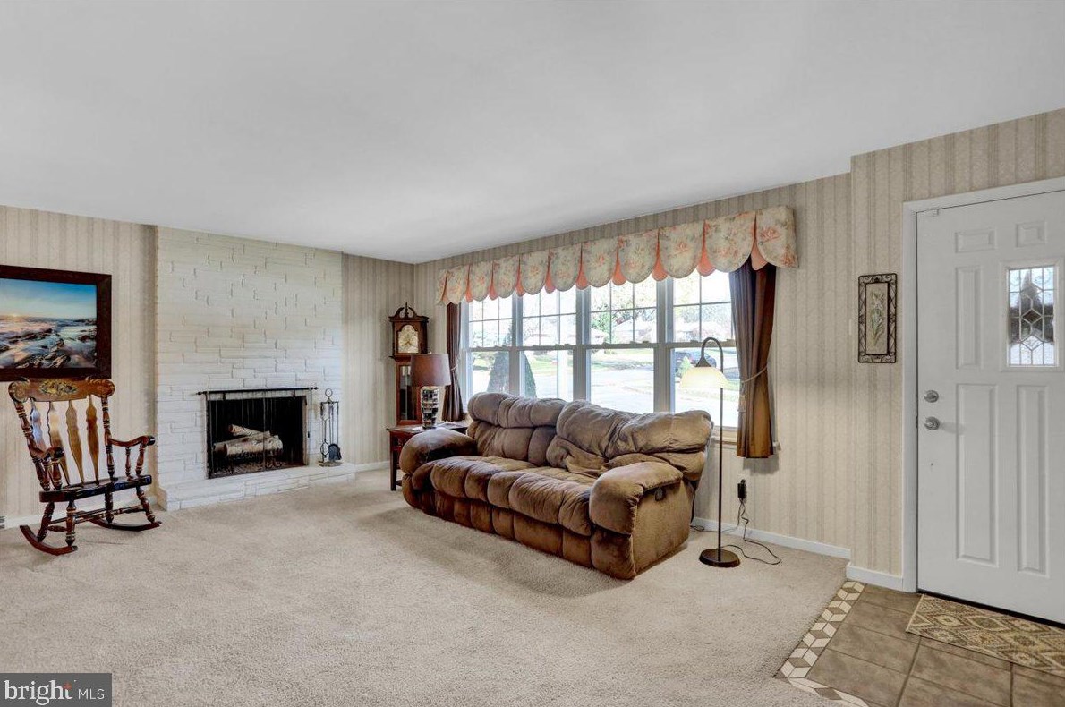 240 Gernant Ave, Reading, PA 19608-1245
