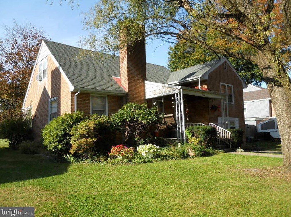 908 Penndale Ave, Reading, PA 19606