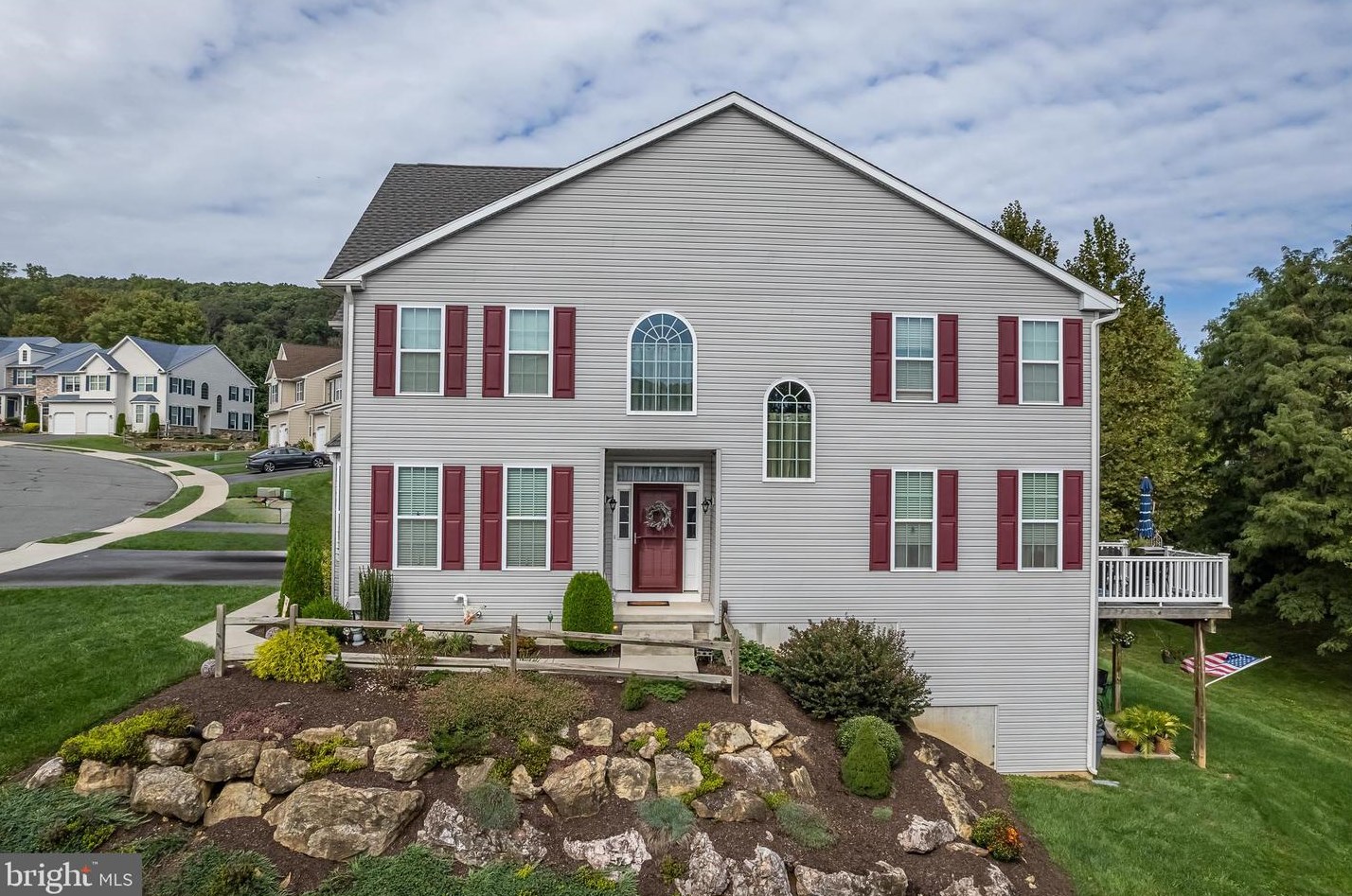45 Emily Ct, Reading, PA 19606-9055