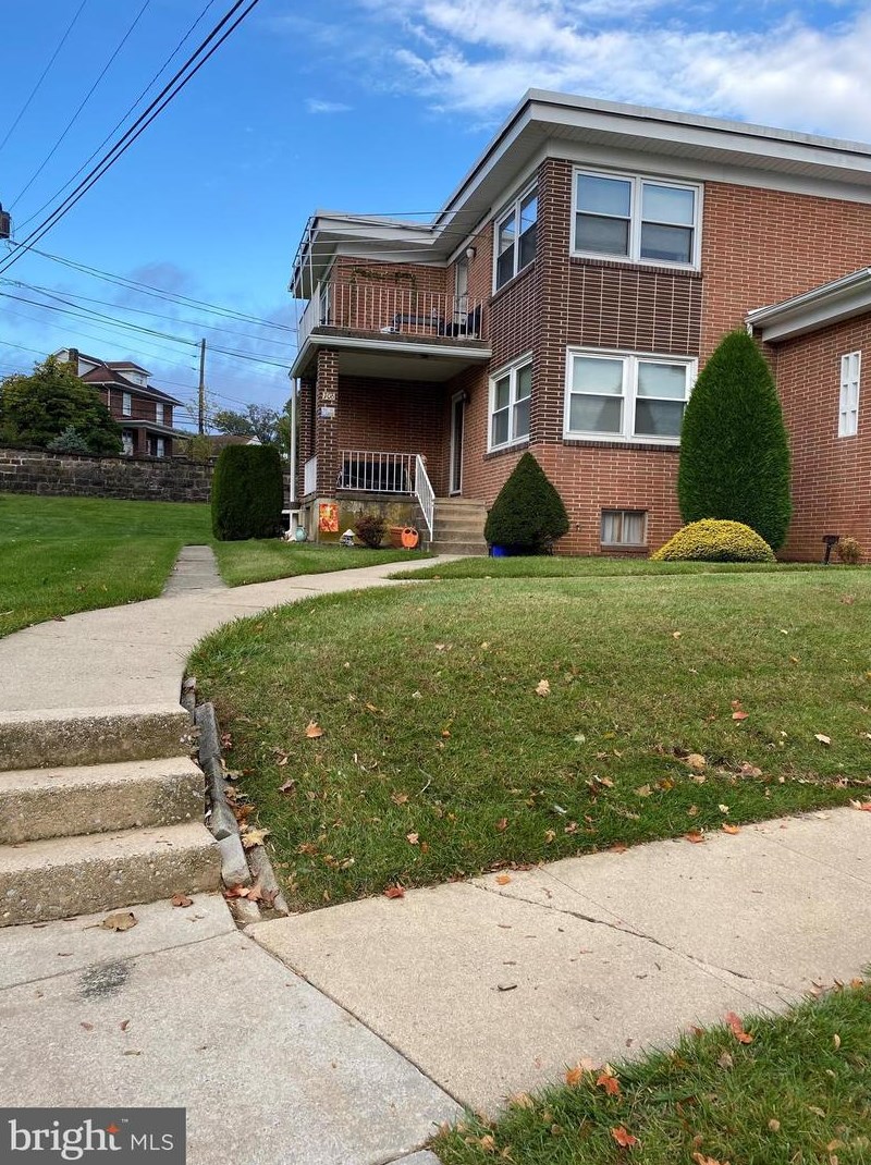 106 Gretchen Dr, Reading, PA 19607-2635