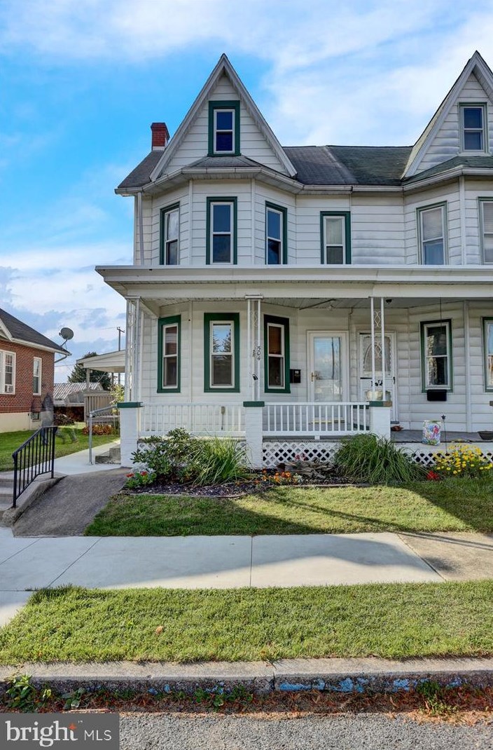 504 Franklin St, Shoemakersville, PA 19555