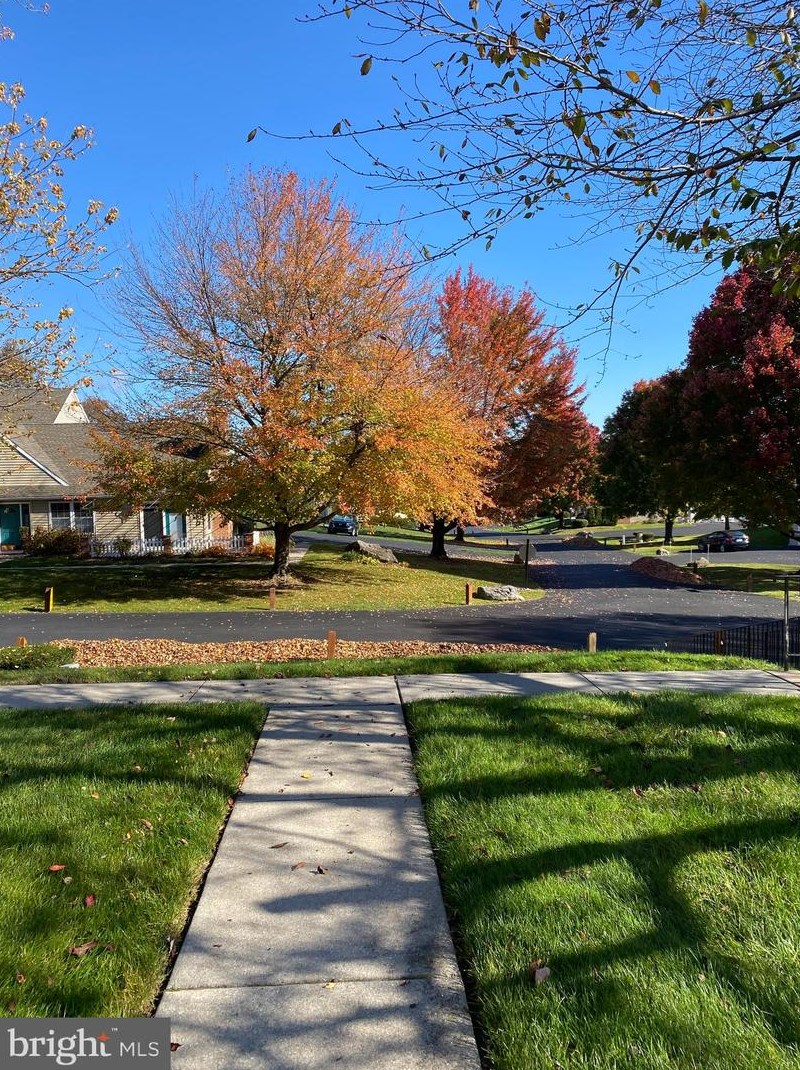 158 Heather Ln, Reading PA  19610-1174 exterior