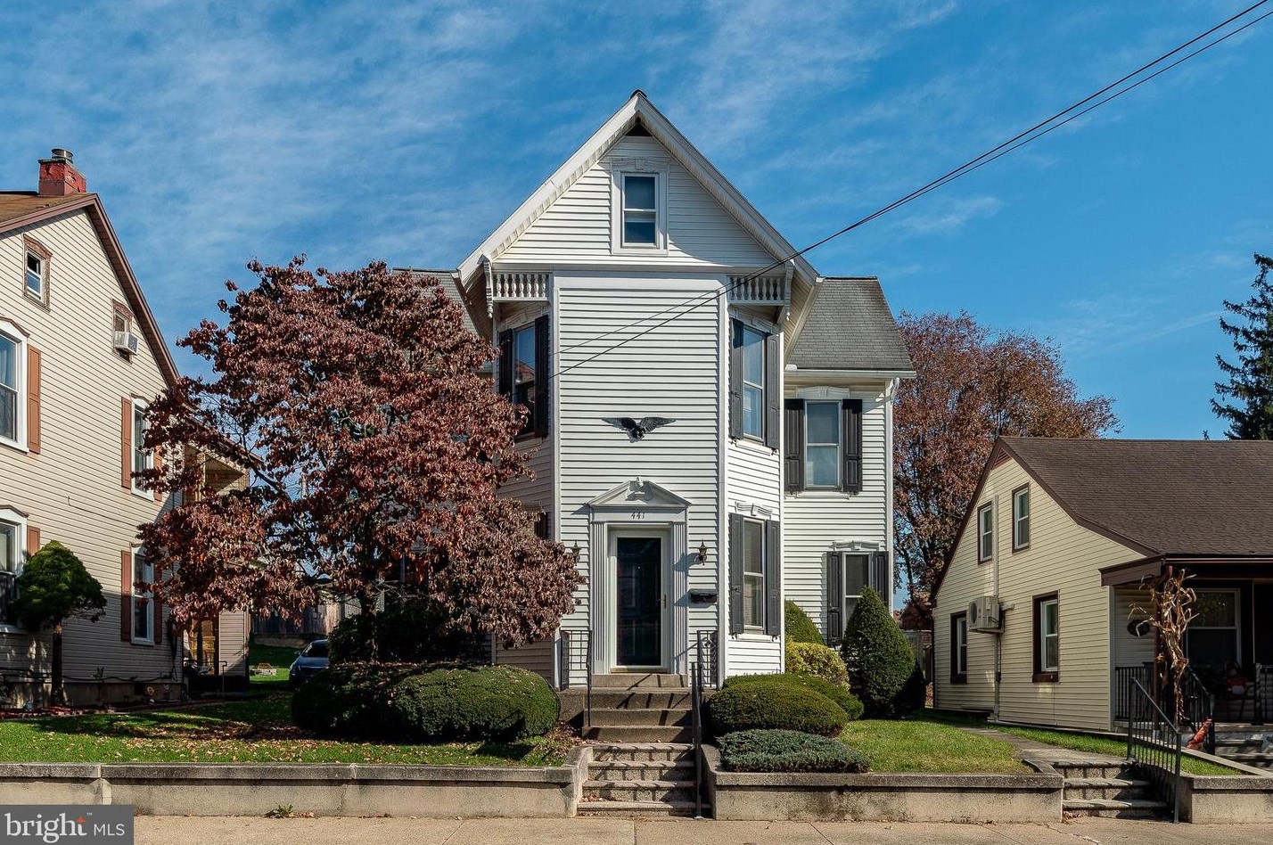 441 Main St, Shoemakersville, PA 19555