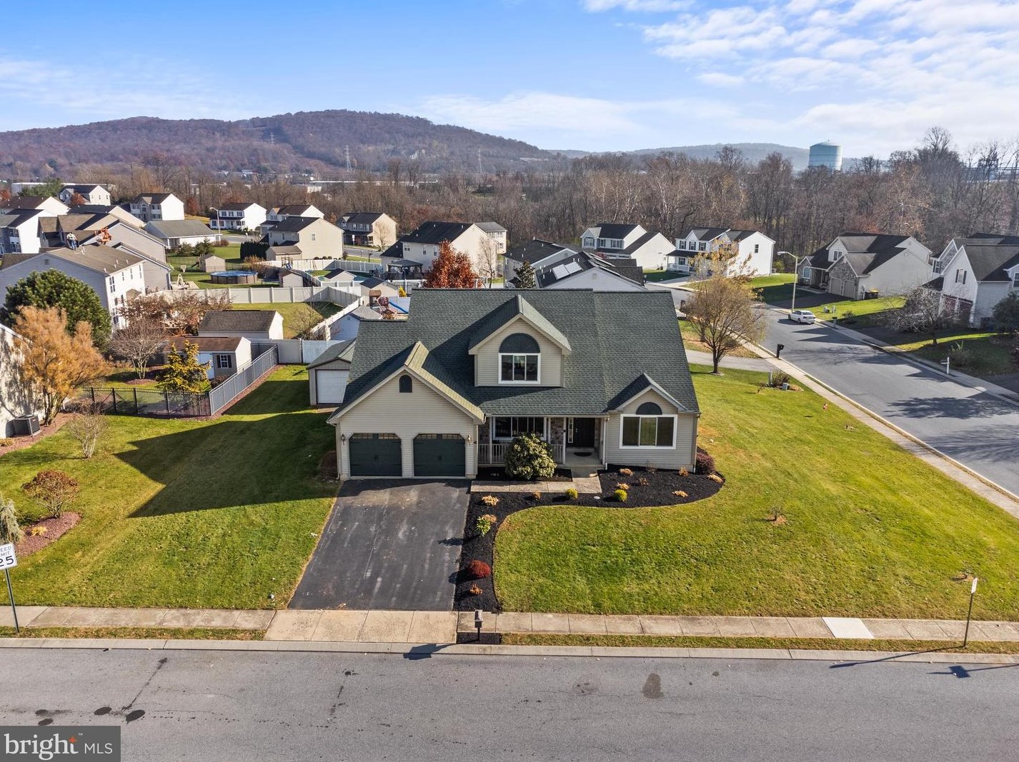 60 Versailles Ct, Reading, PA 19605-7019