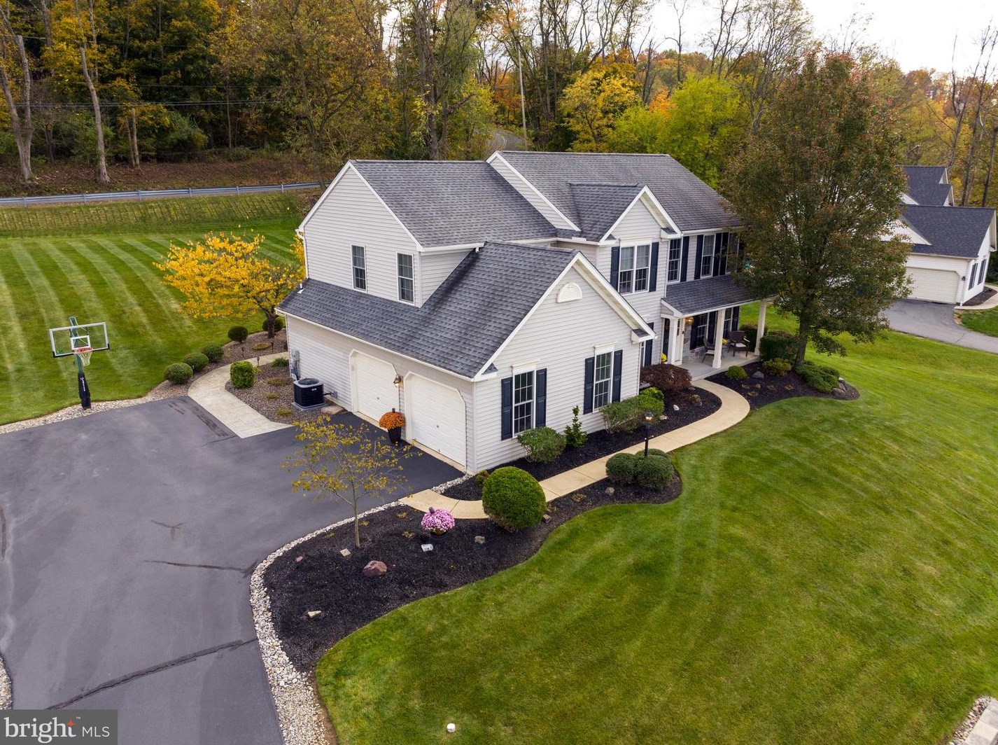 15 Pickwick Pl, Reading, PA 19606