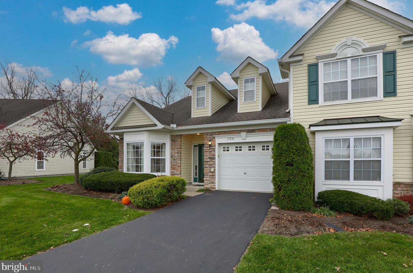 106 Village Dr, Blandon, PA 19510
