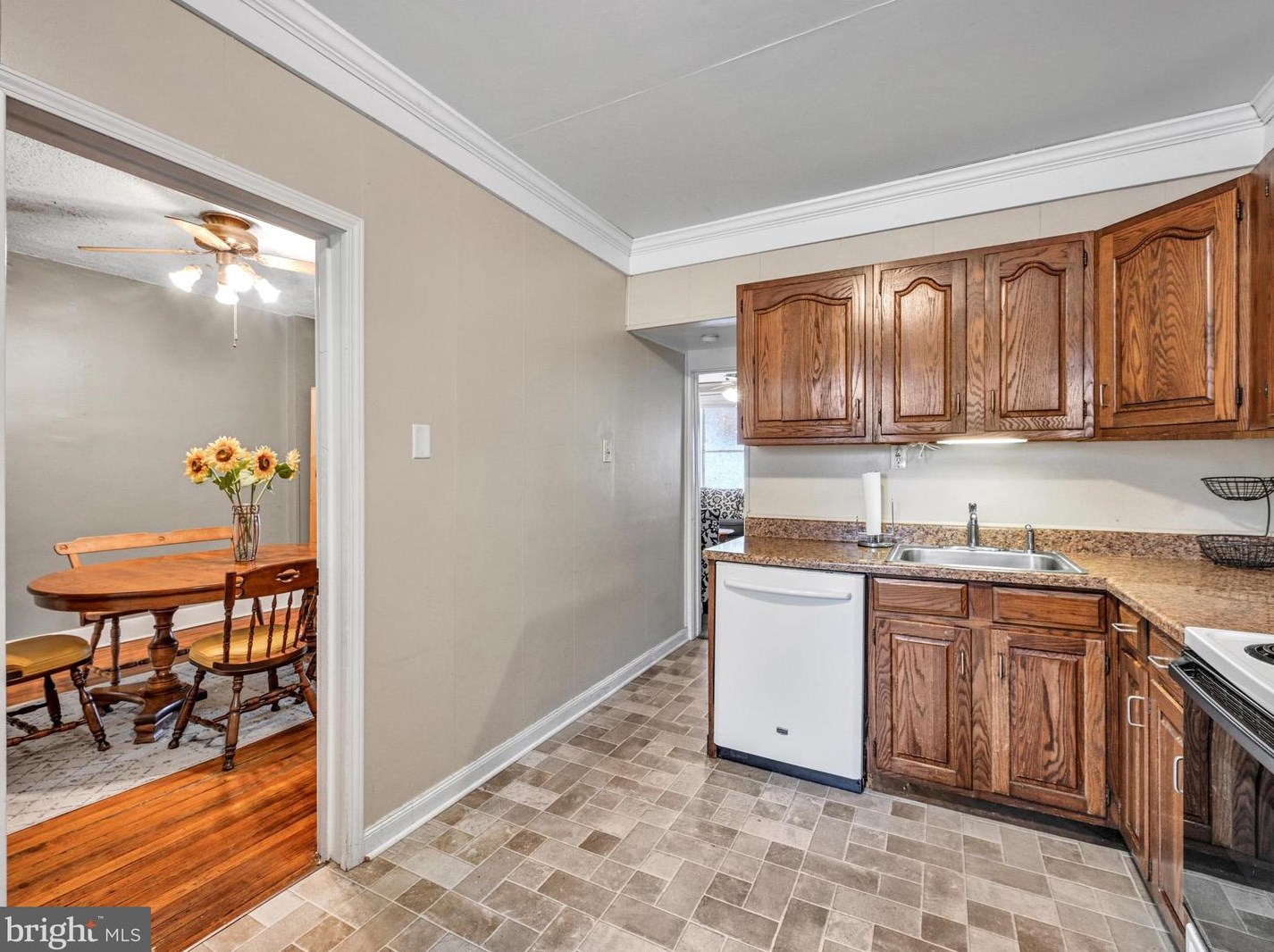 9 Madison St, Hummels Store PA  19540-1501 exterior