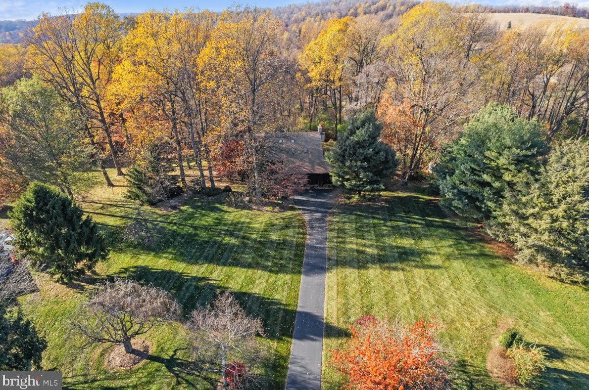12 Buck Run, Swartzville, PA 17569