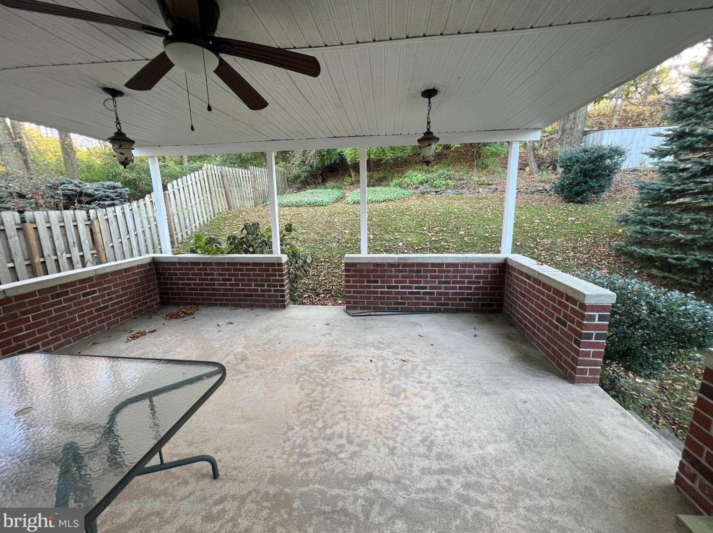 242 Bainbridge Cir, Reading PA  19608-1772 exterior