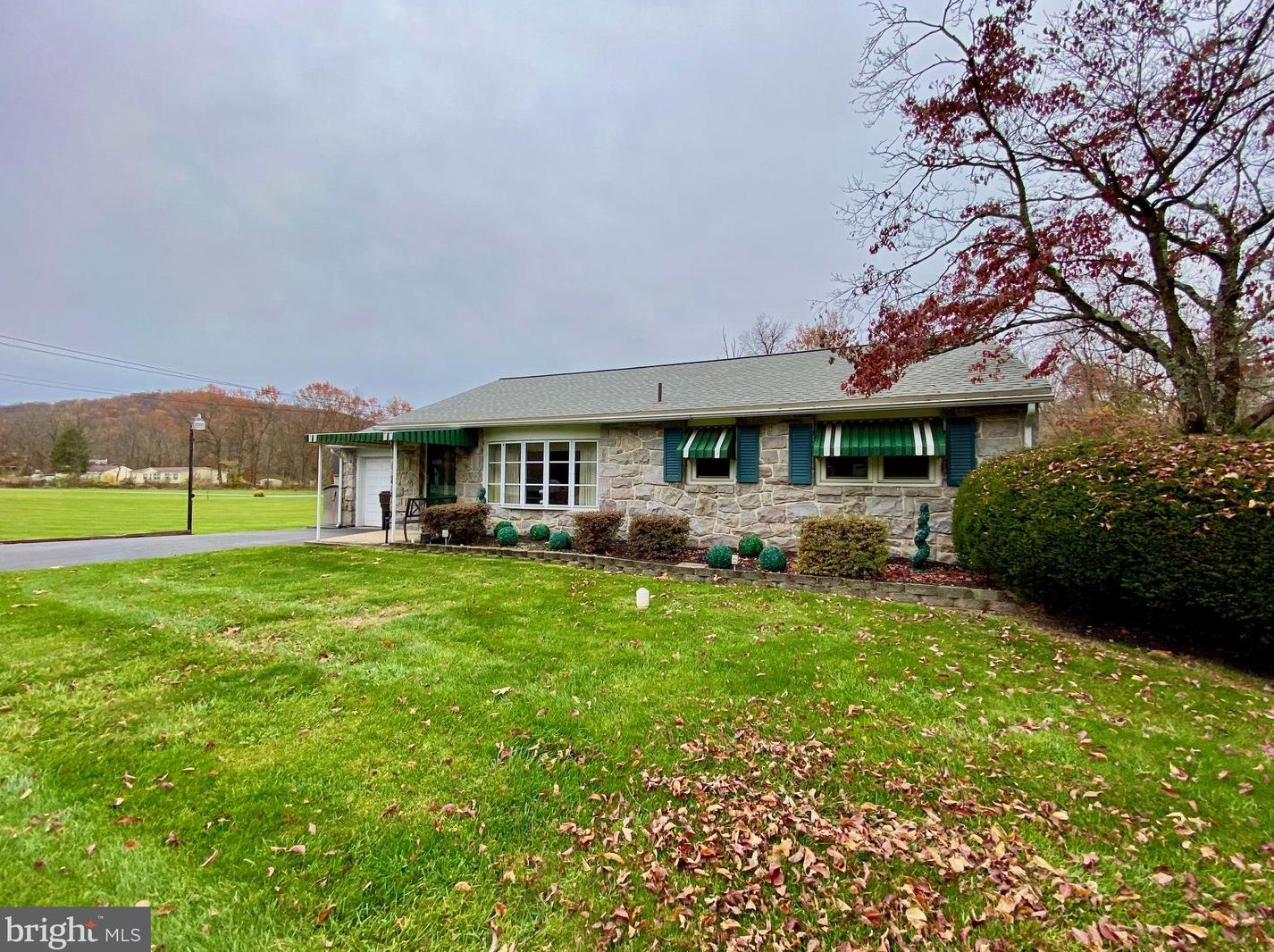 2602 Philadelphia Ave, Basket, PA 19547-8506