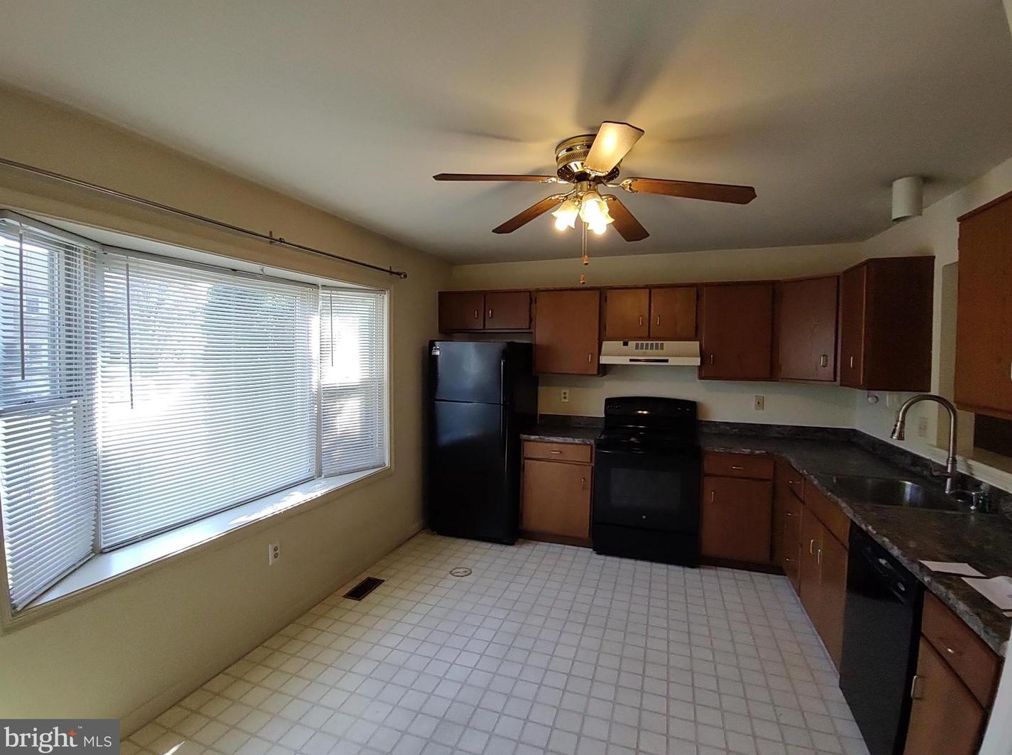 60-4 Mint Tier, Reading PA  19606-3913 exterior