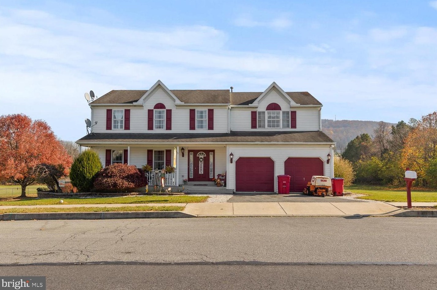 206 Sandy Ln, Reading, PA 19608-9547