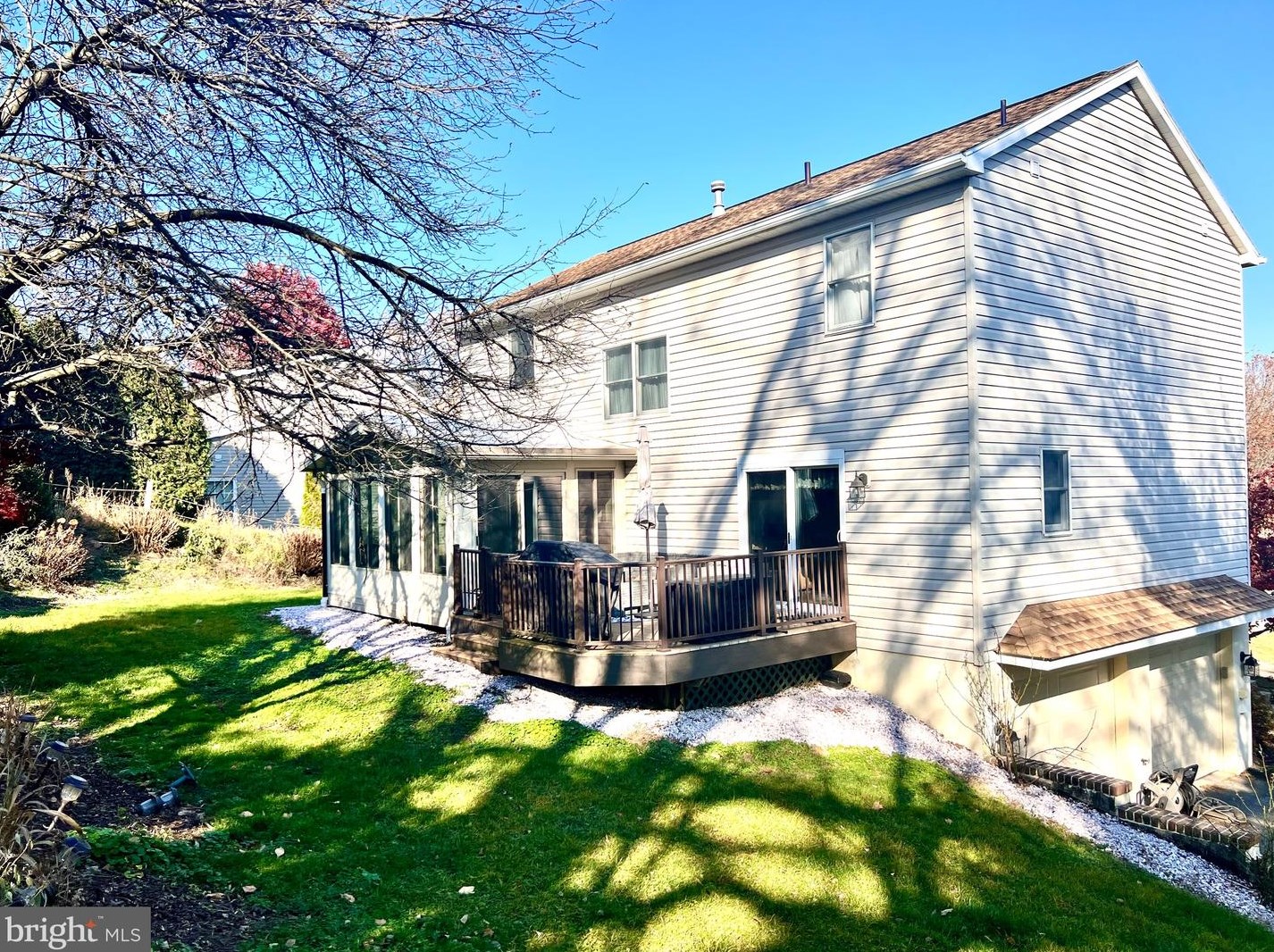 3800 Hilltop Ave, Reading PA  19605-1142 exterior