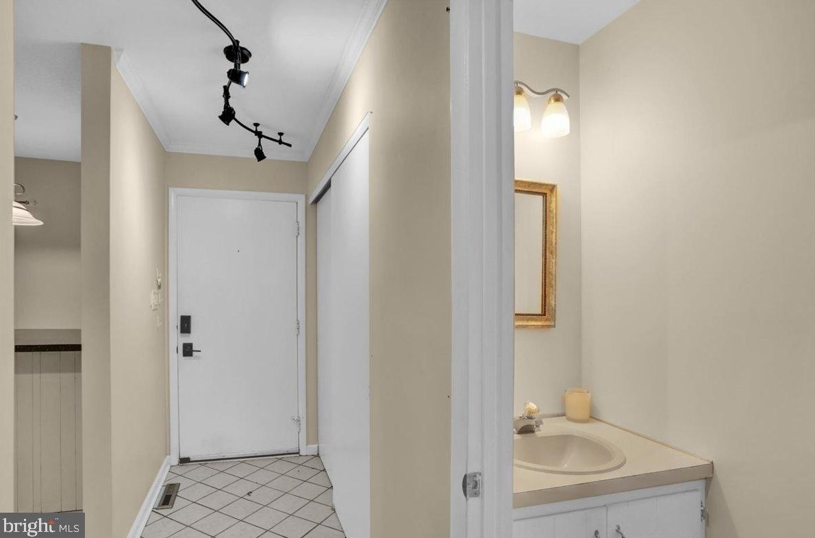 179 Oakmont Ct, Reading PA  19607-3406 exterior