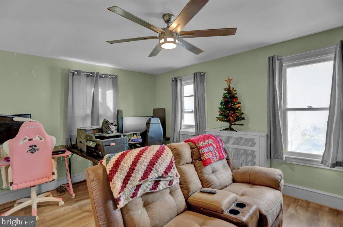 121 New Holland Ave, Reading PA  19607-2541 exterior