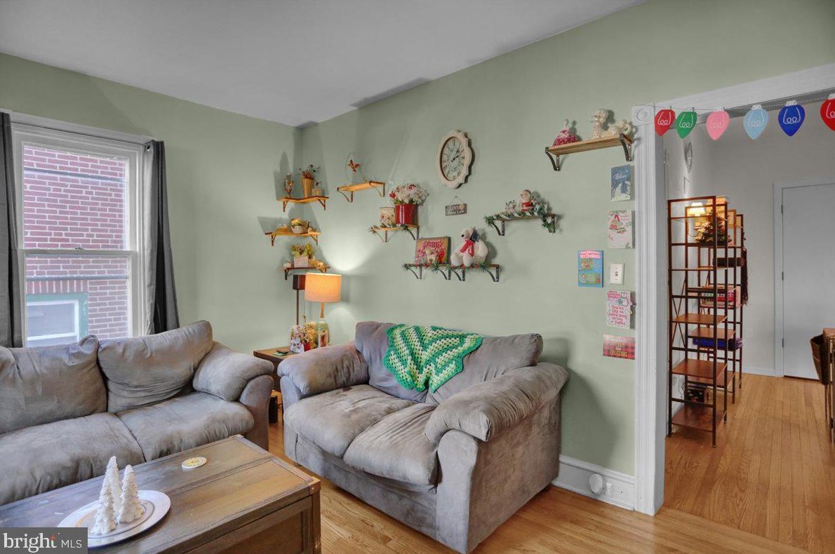 121 New Holland Ave, Reading PA  19607-2541 exterior