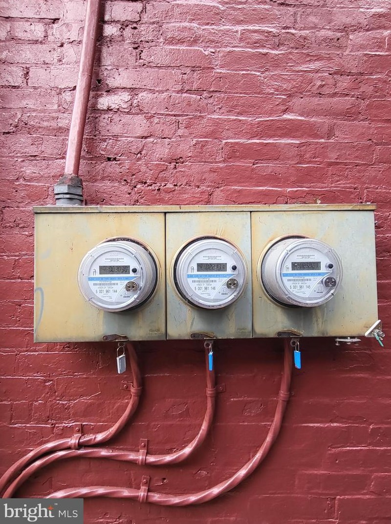 137 Walnut St, Reading PA  19607-2621 exterior