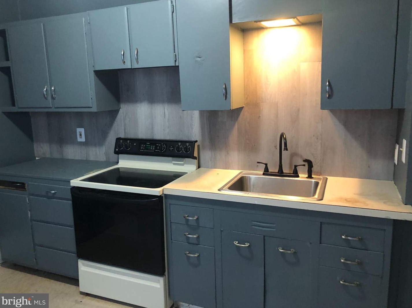 729 Mcknight, Reading, PA 19601