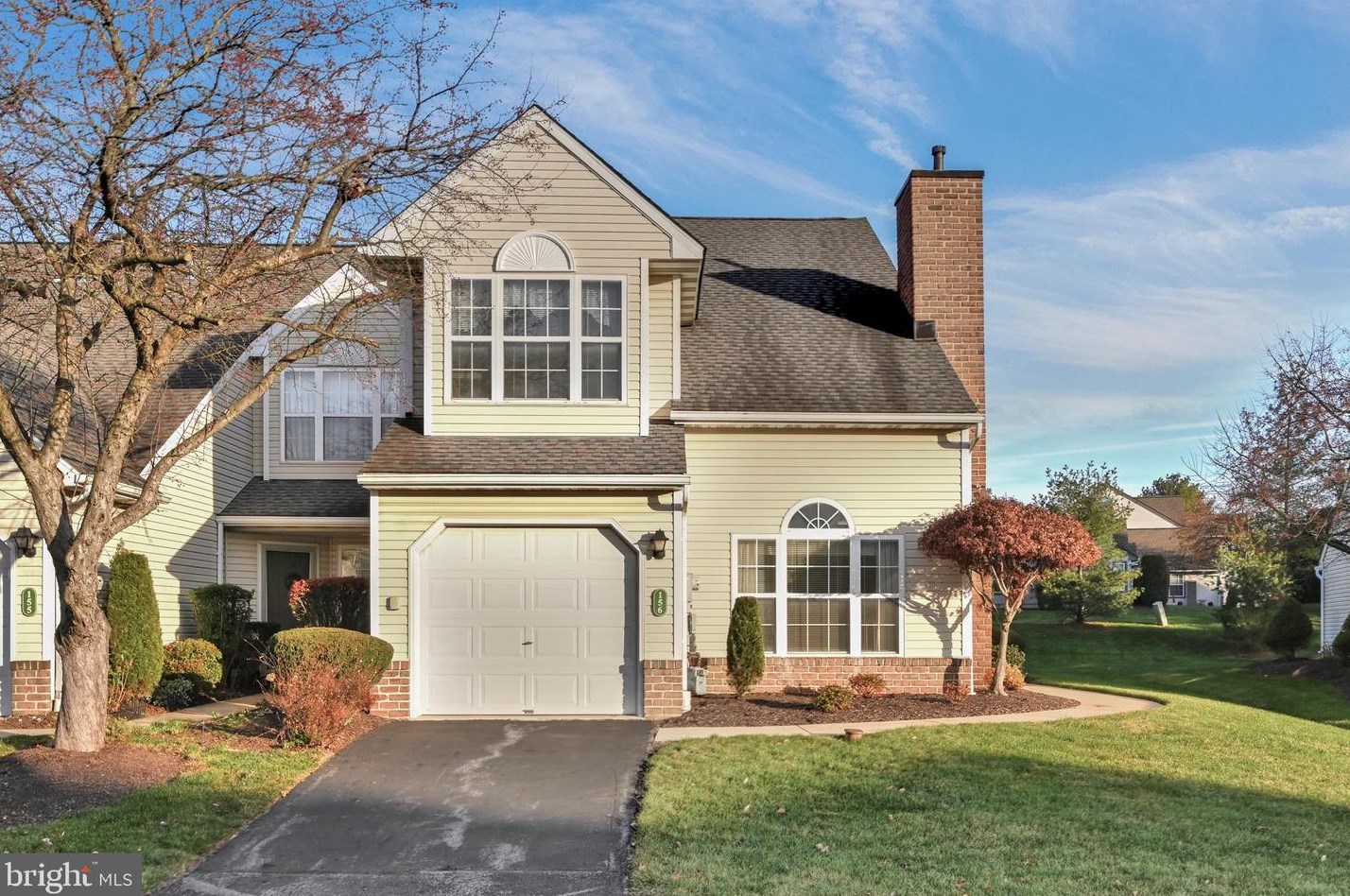 156 Hickory Ln, Reading, PA 19610-1059