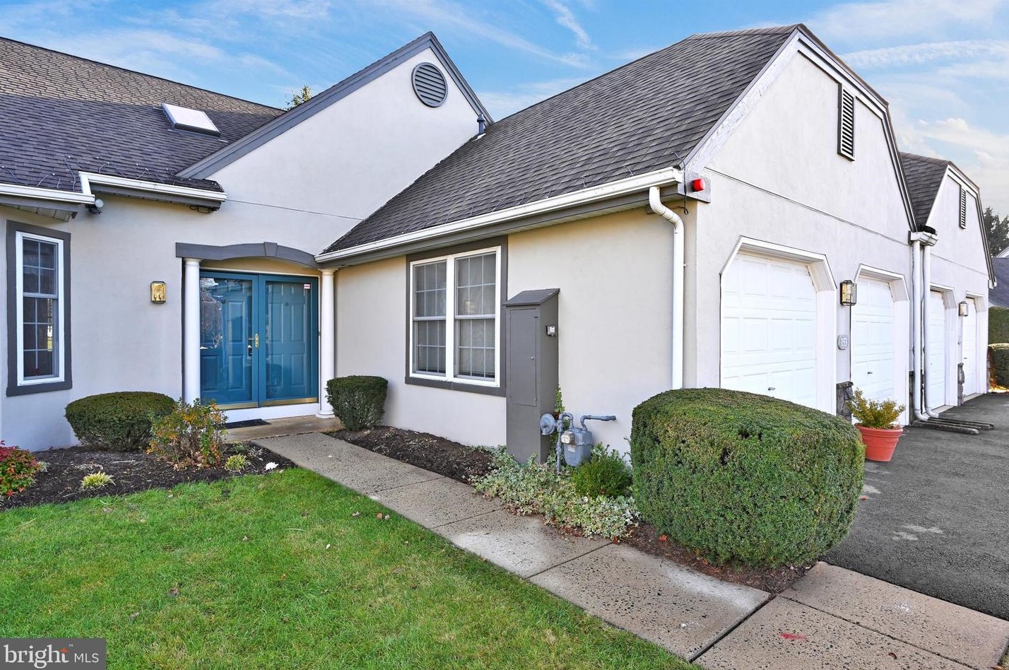 153 Hawthorne Ct, Reading, PA 19610-1037