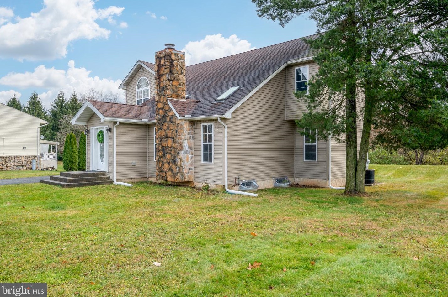 115 Cascades Ln, Dauberville, PA 19533
