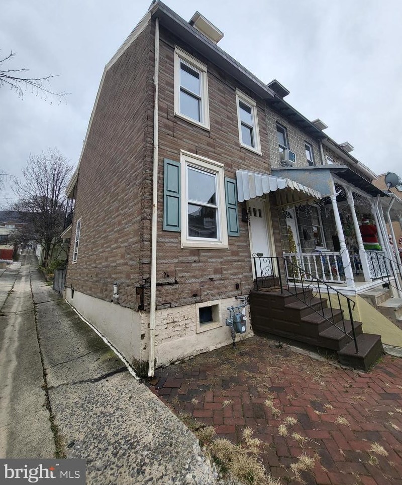 939 Locust St, Reading, PA 19604