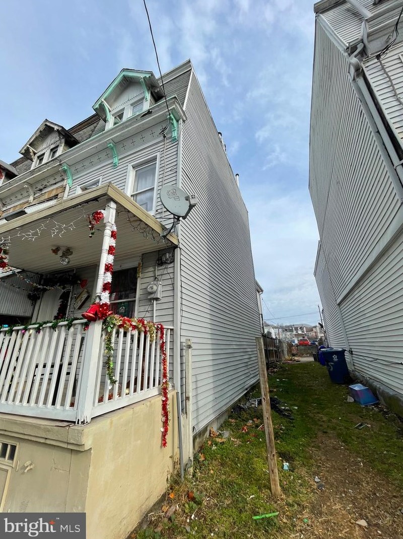223 10th, Reading, PA 19602