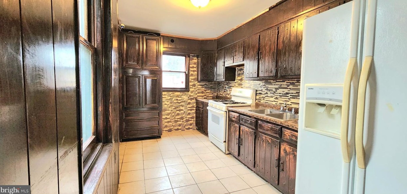 1035 Washington St, Reading PA  19601-3746 exterior