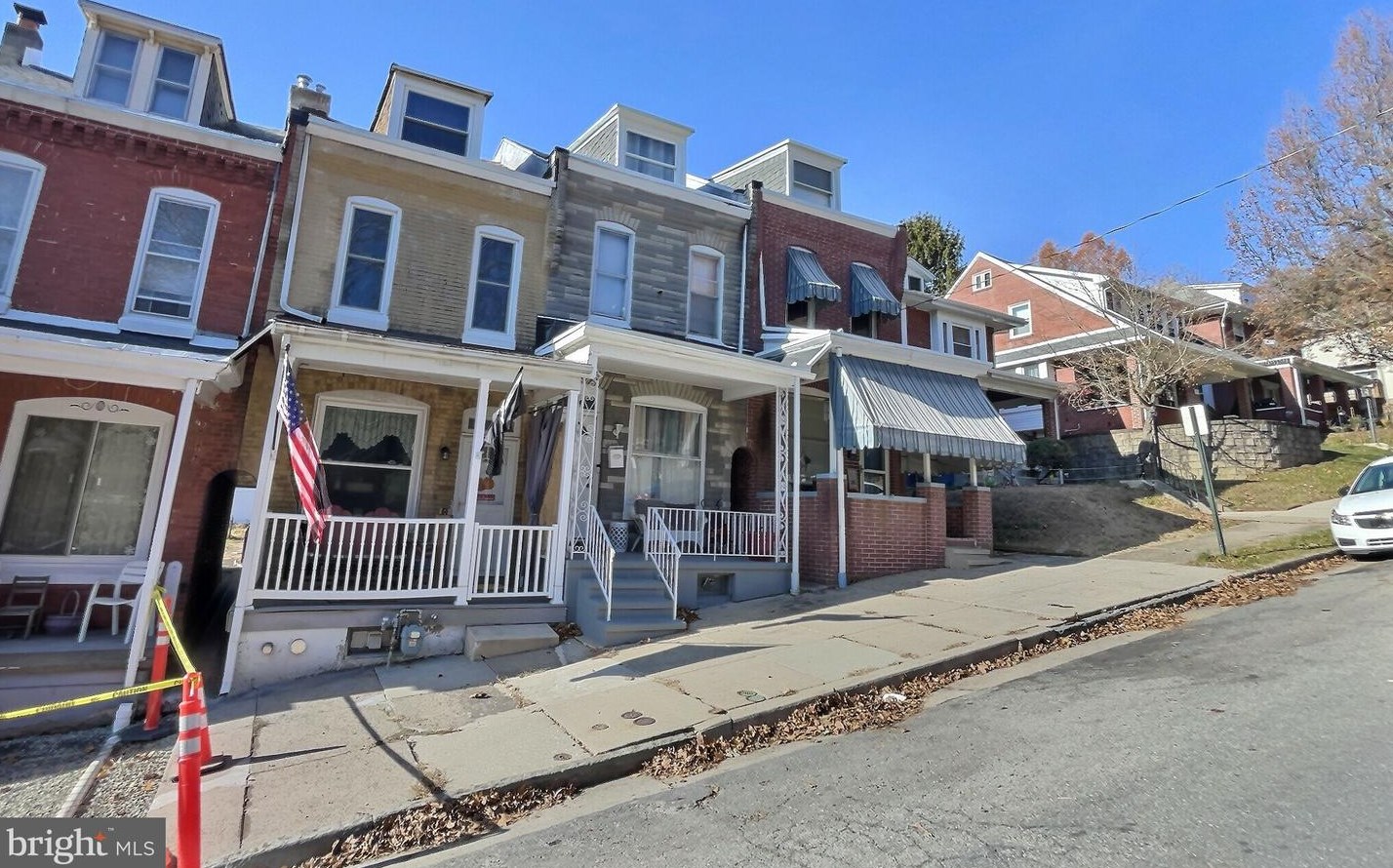 230 18th St, Reading, PA 19602-2237