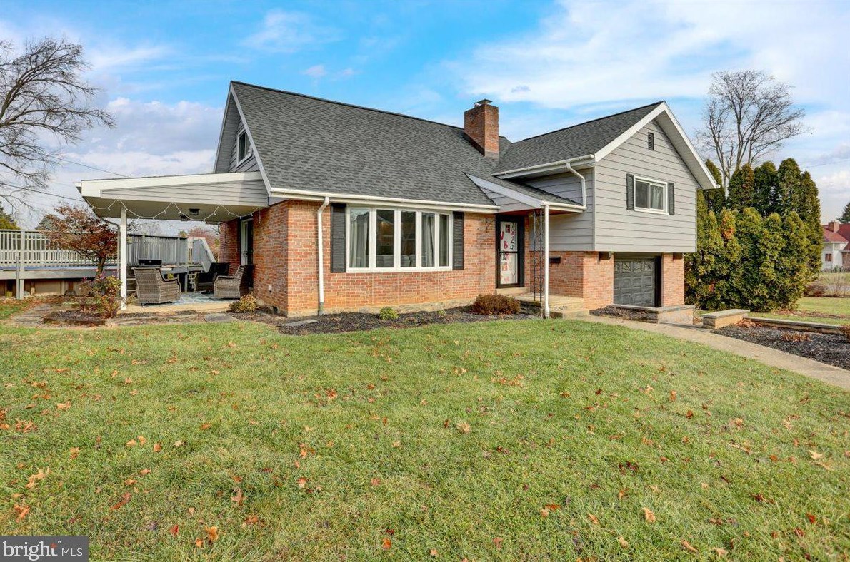 2307 Wassner Dr, Reading, PA 19609