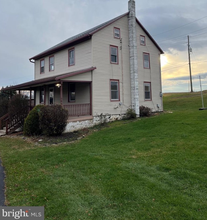 1614 Windsor Castle Rd, Moselem, PA 19526