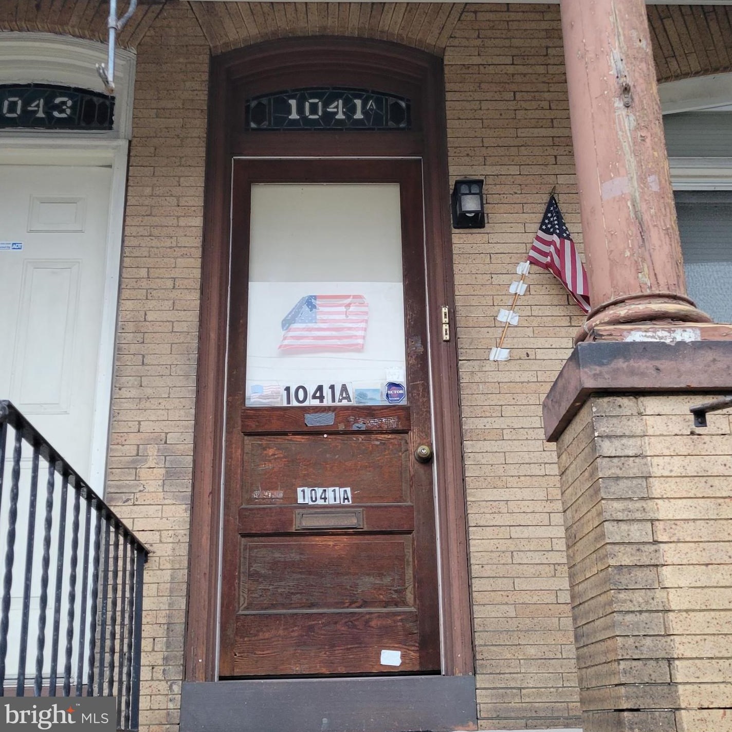 1041 10th St, Reading PA  19604-2201 exterior