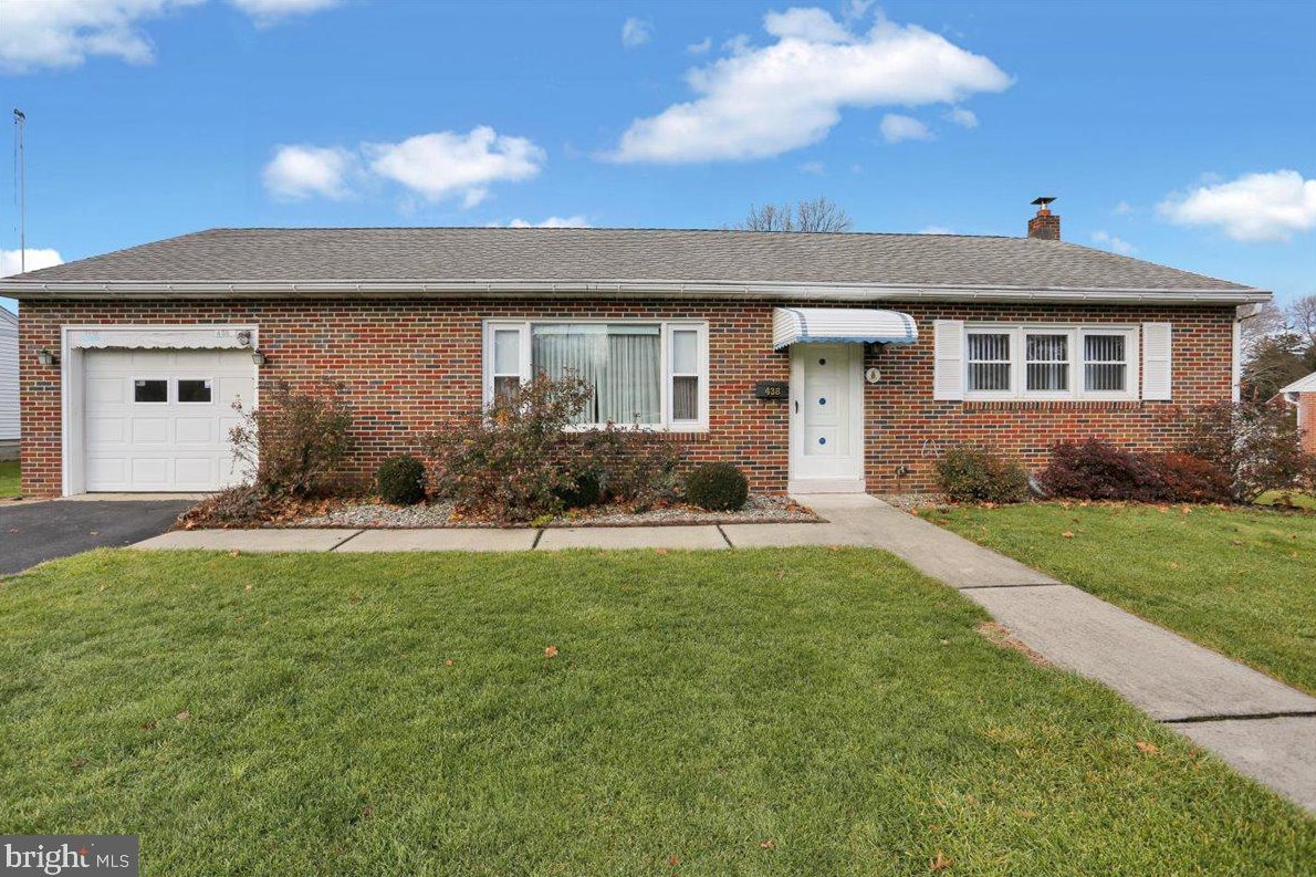 438 Edison St, Wernersville, PA 19565