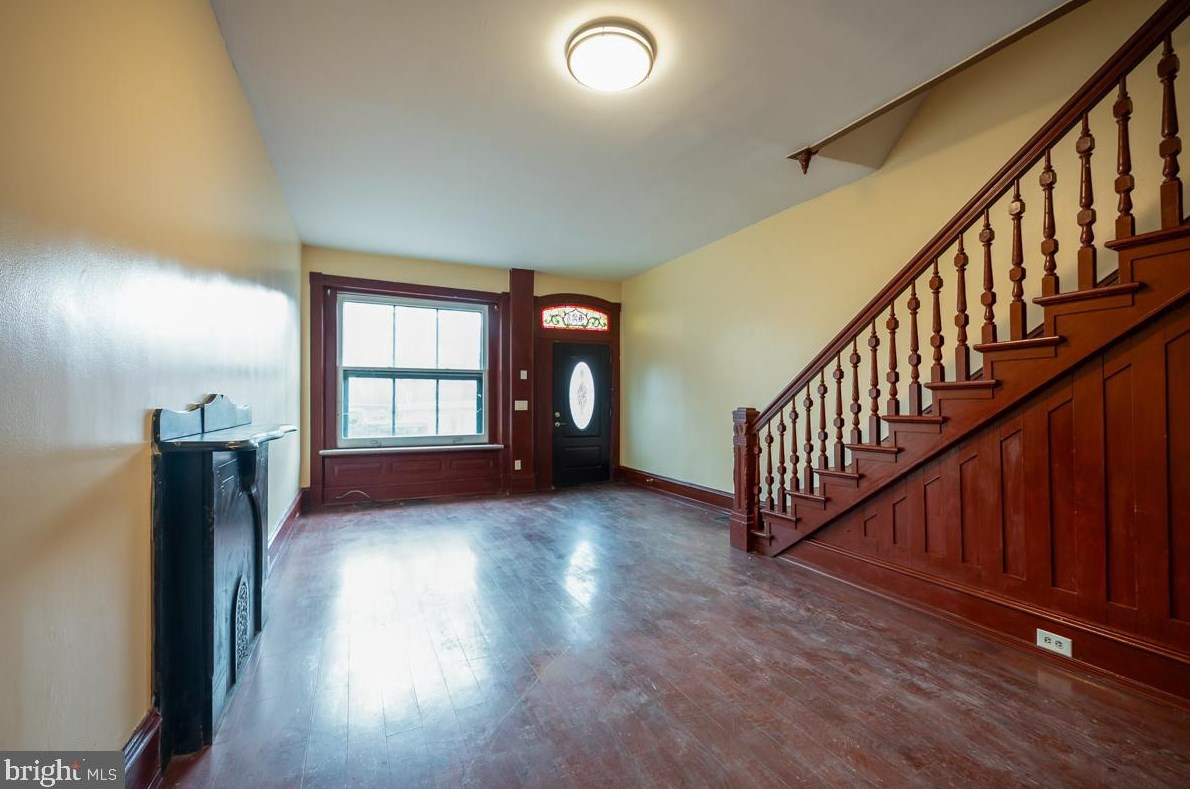 421 Elm St, Reading, PA 19601