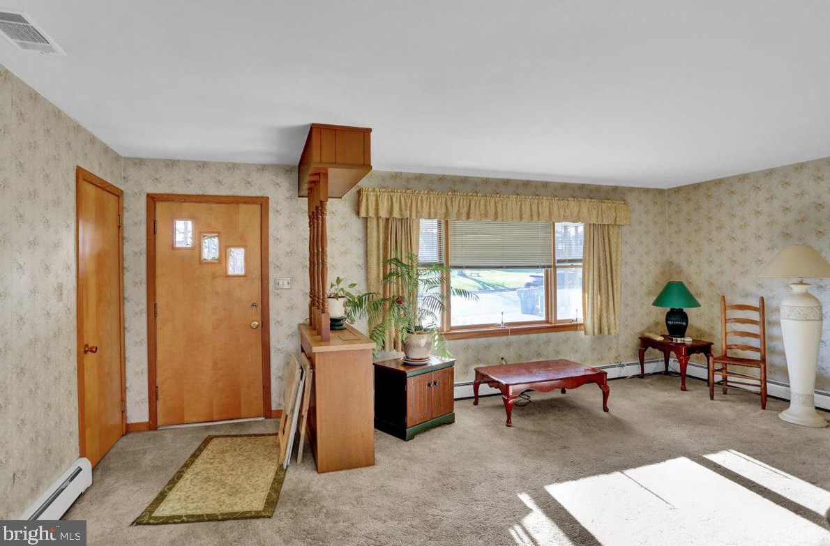 9 Annabeth Rd, Basket, PA 19547