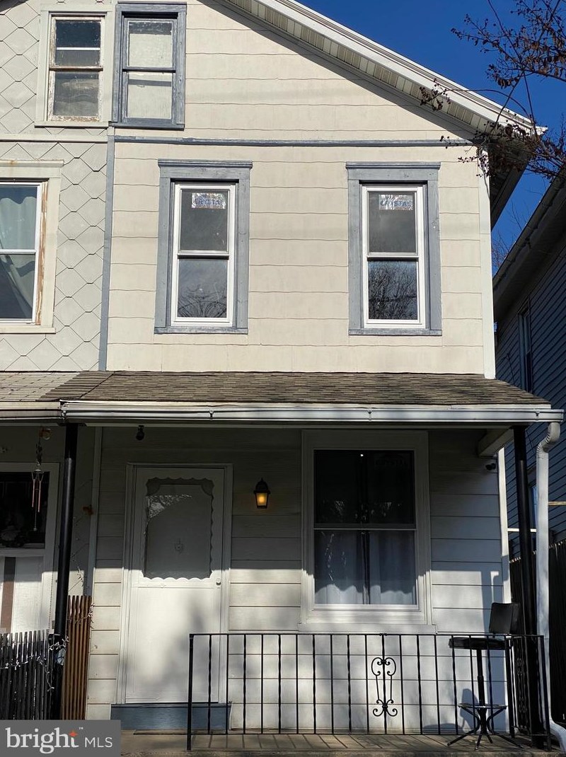 1251 Green St, Reading, PA 19604-2753