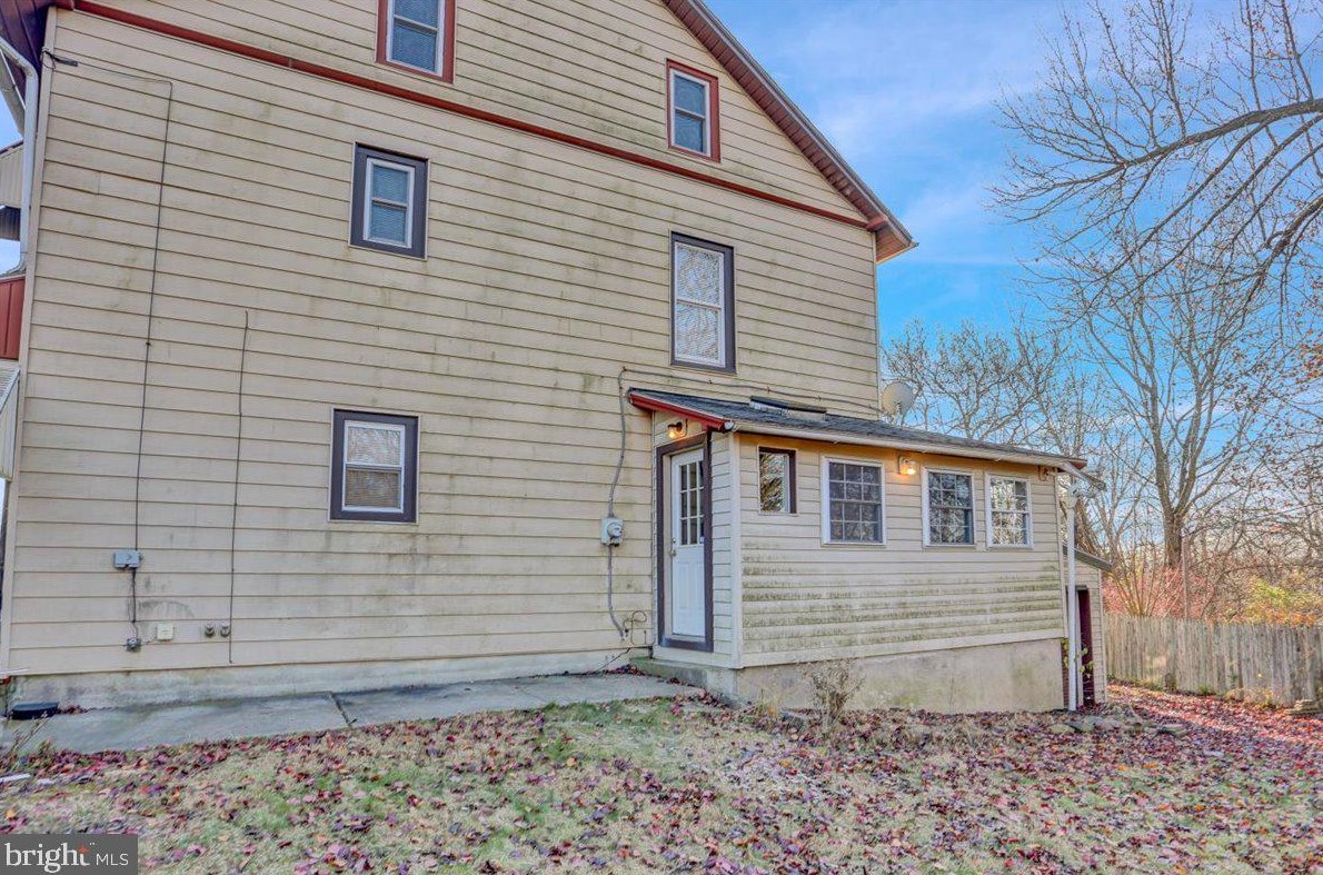 2234 Kutztown Rd, Reading, PA 19605