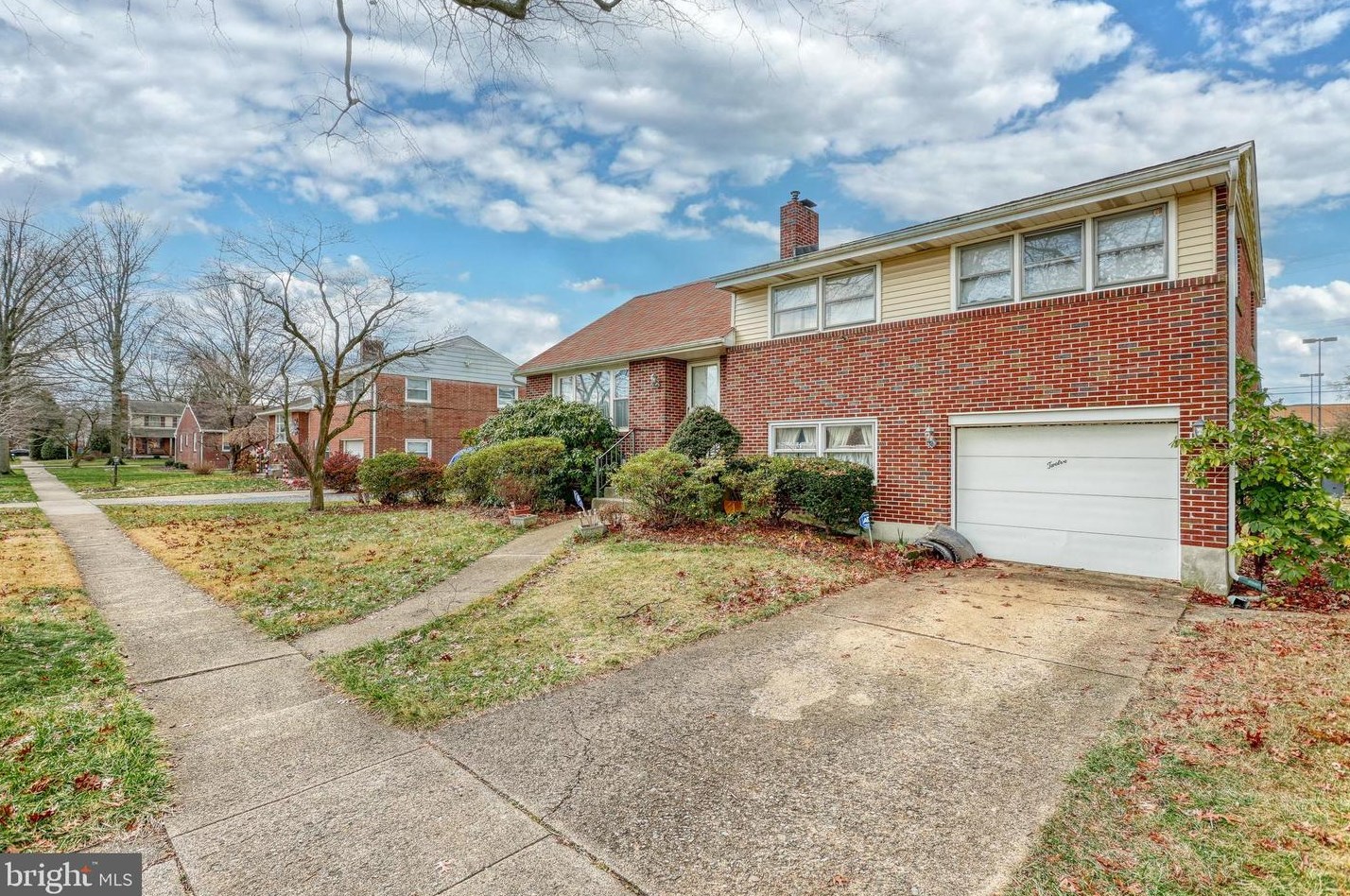 12 Vista Rd, Reading, PA 19610-1930