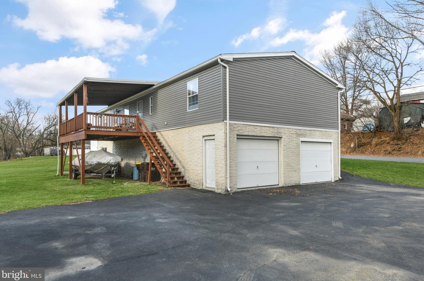 306 Centerport Rd, Centre, PA 19541