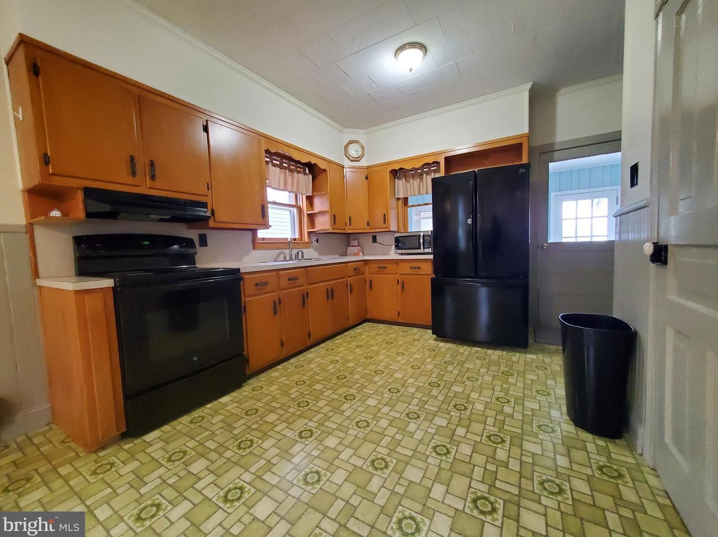 422 Albany St, Steinsville, PA 19529
