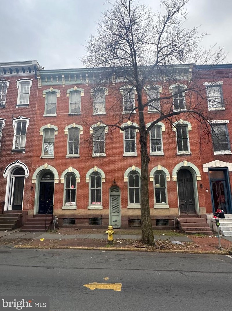 324 5th St, Reading, PA 19602-2311