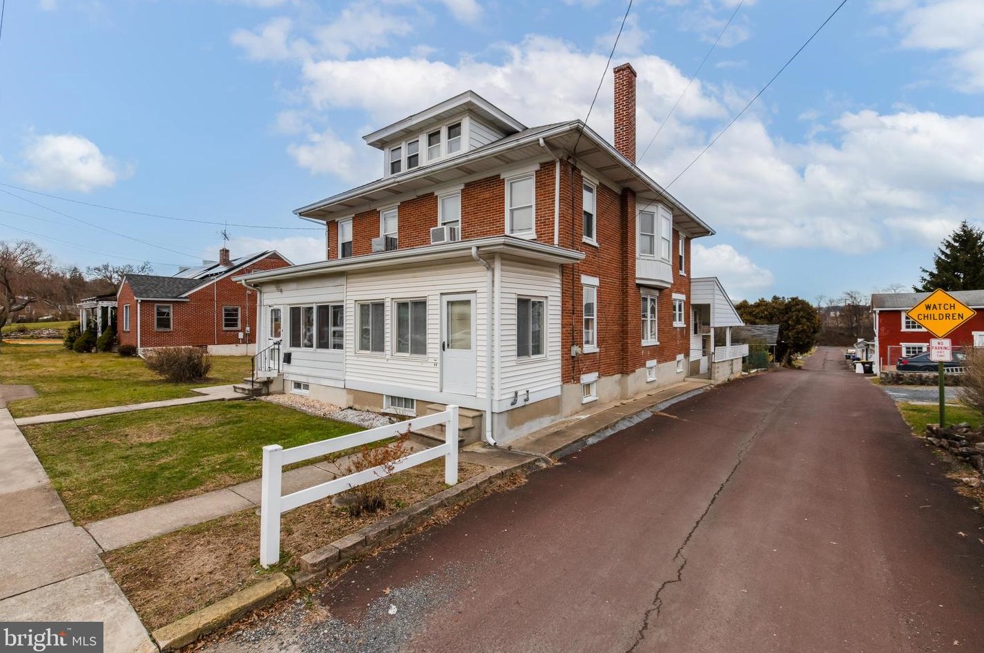 25 W 6th St, Spangsville, PA 19512