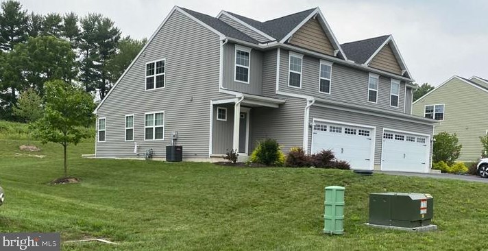 27 Kantner Ln, Reading, PA 19607