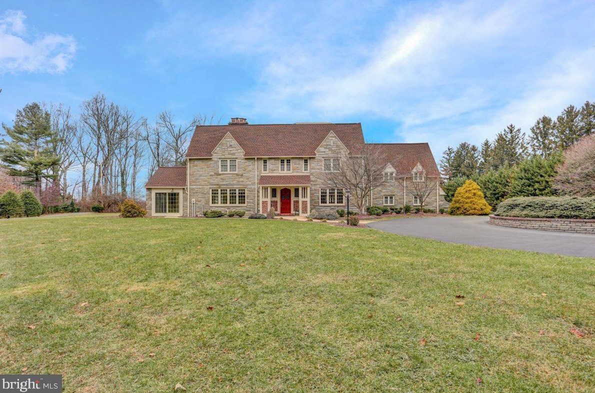 403 Oak Grove Rd, Reading, PA 19601