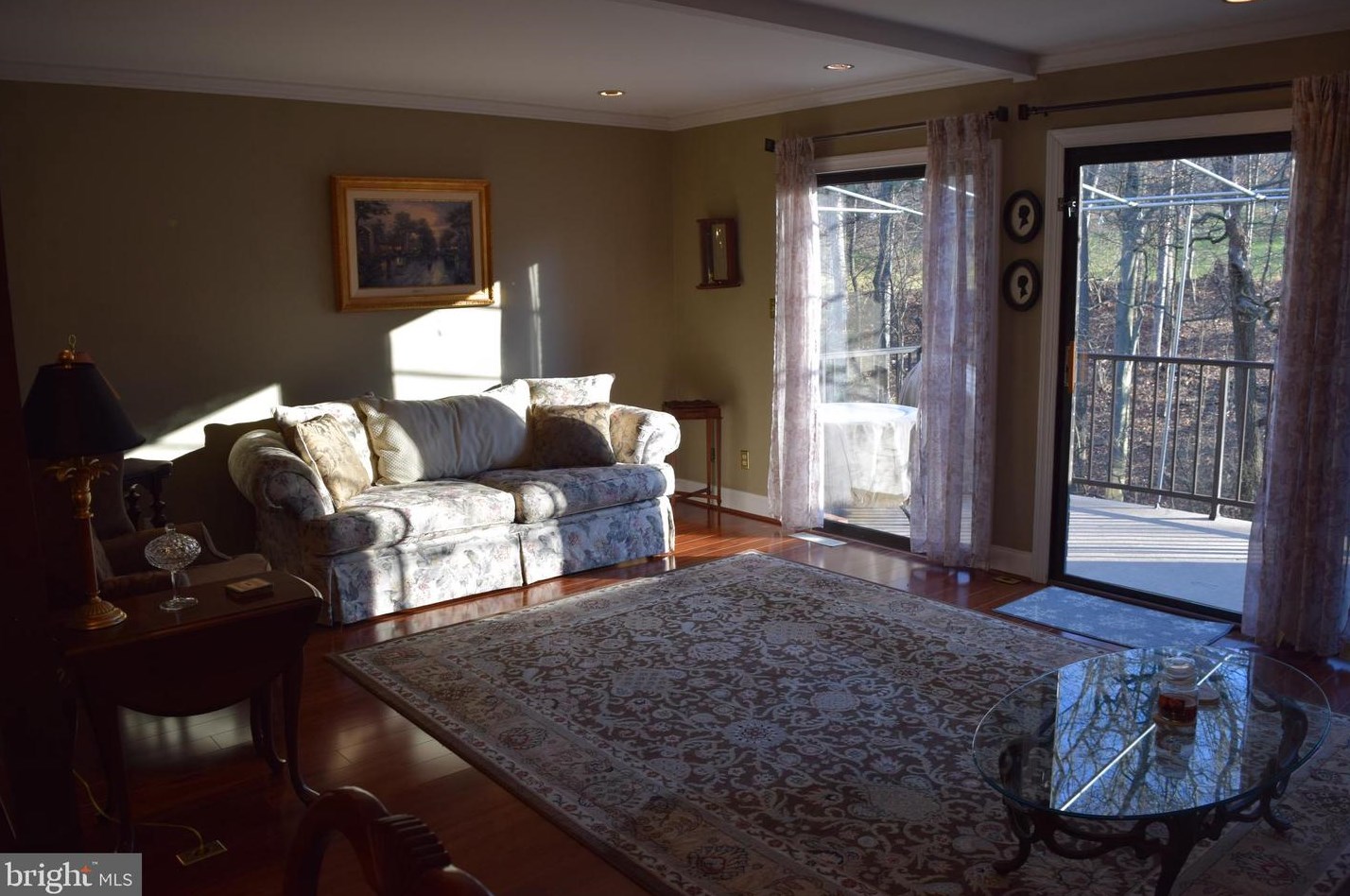 101 Burning Tree Ln, Reading PA  19607-3404 exterior