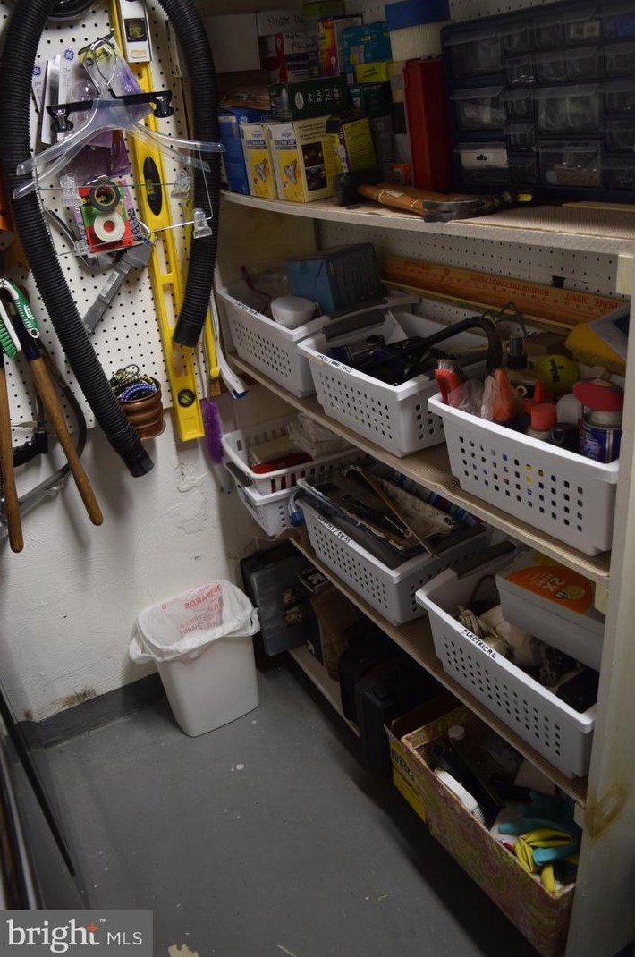 101 Burning Tree Ln, Reading PA  19607-3404 exterior