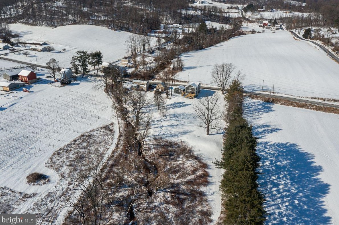 5471 Oley Turnpike Rd, Reading, PA 19606
