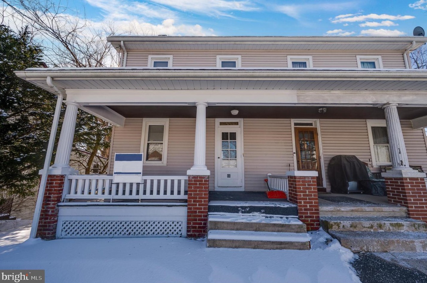 44 Montello Rd, Reading, PA 19608-1516