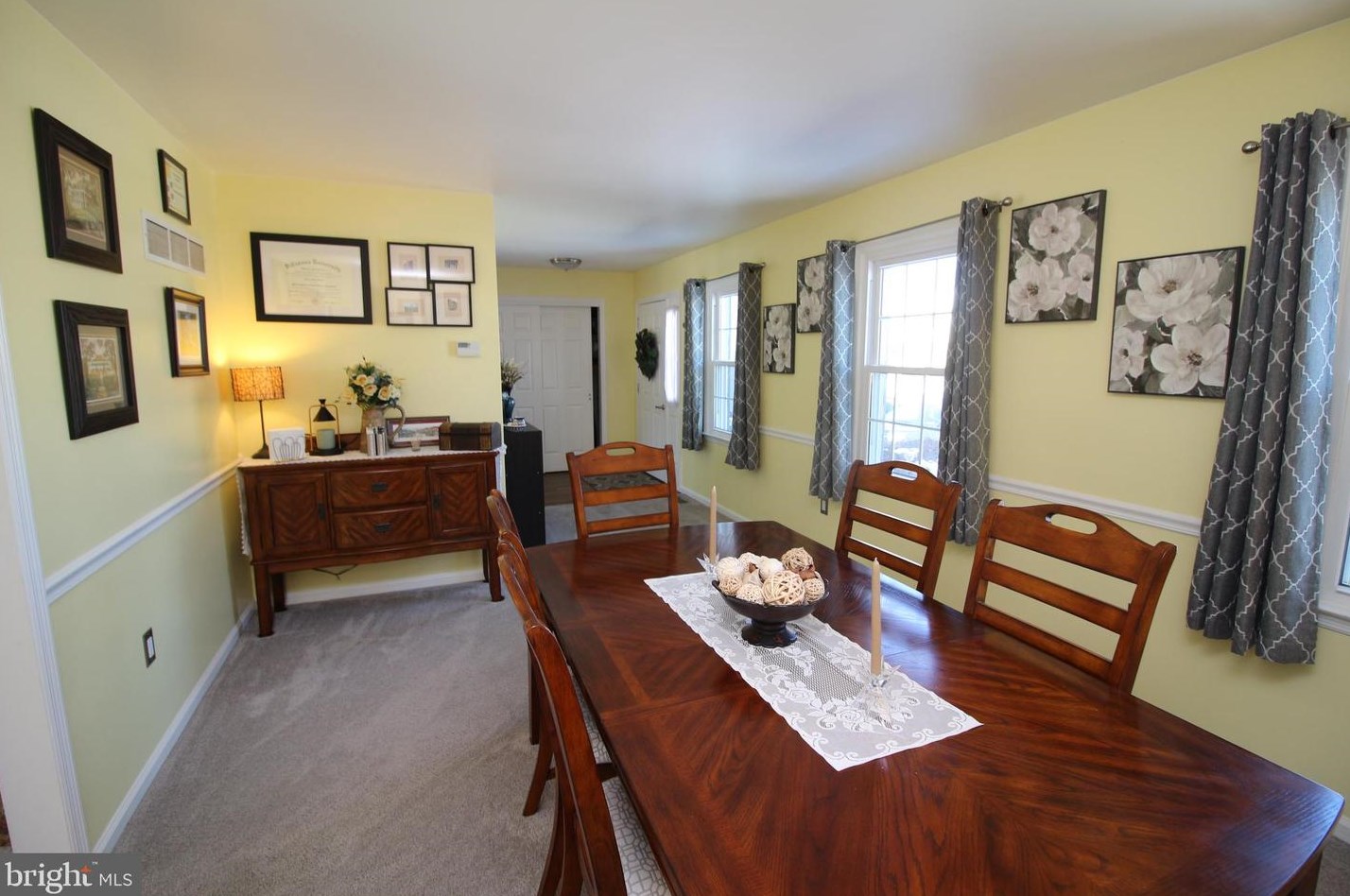 1306 Fredrick Blvd, Reading PA  19605-1160 exterior