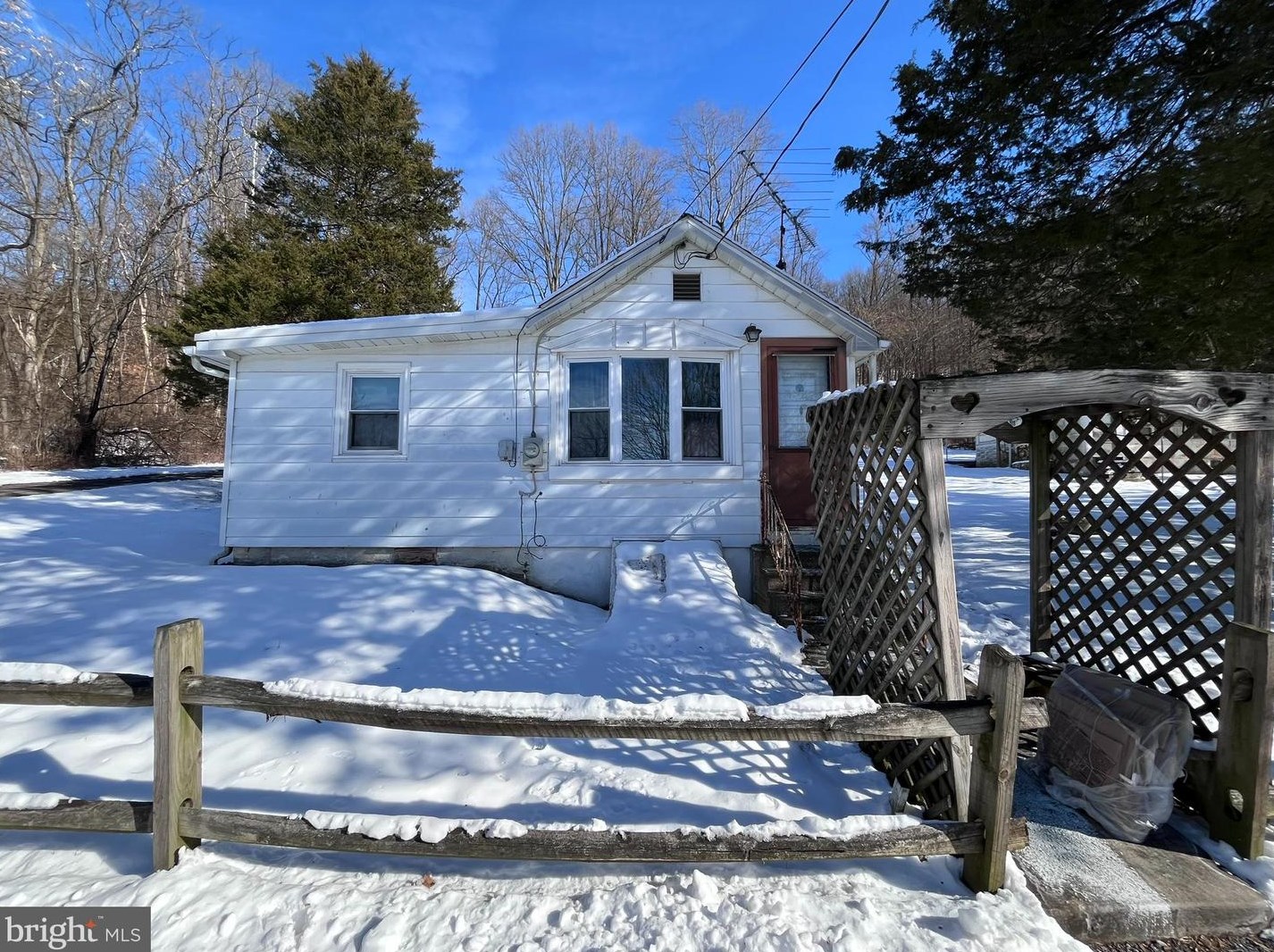 47 Park Rd, Spangsville, PA 19512-8040